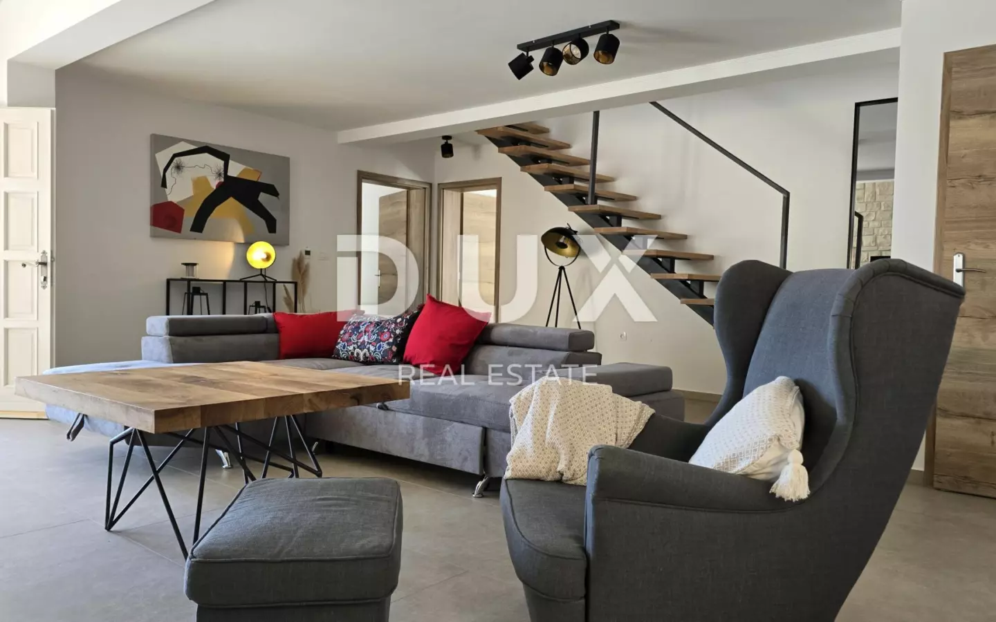 4-bedroom Villa In Jadranovo, Croatia (200 M²)