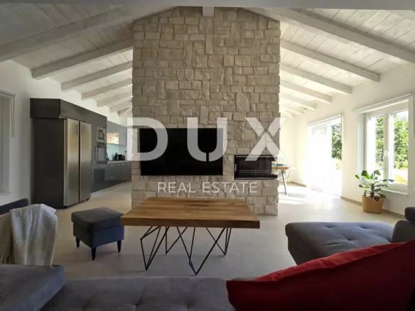 4-bedroom Villa In Jadranovo, Croatia (200 M²)