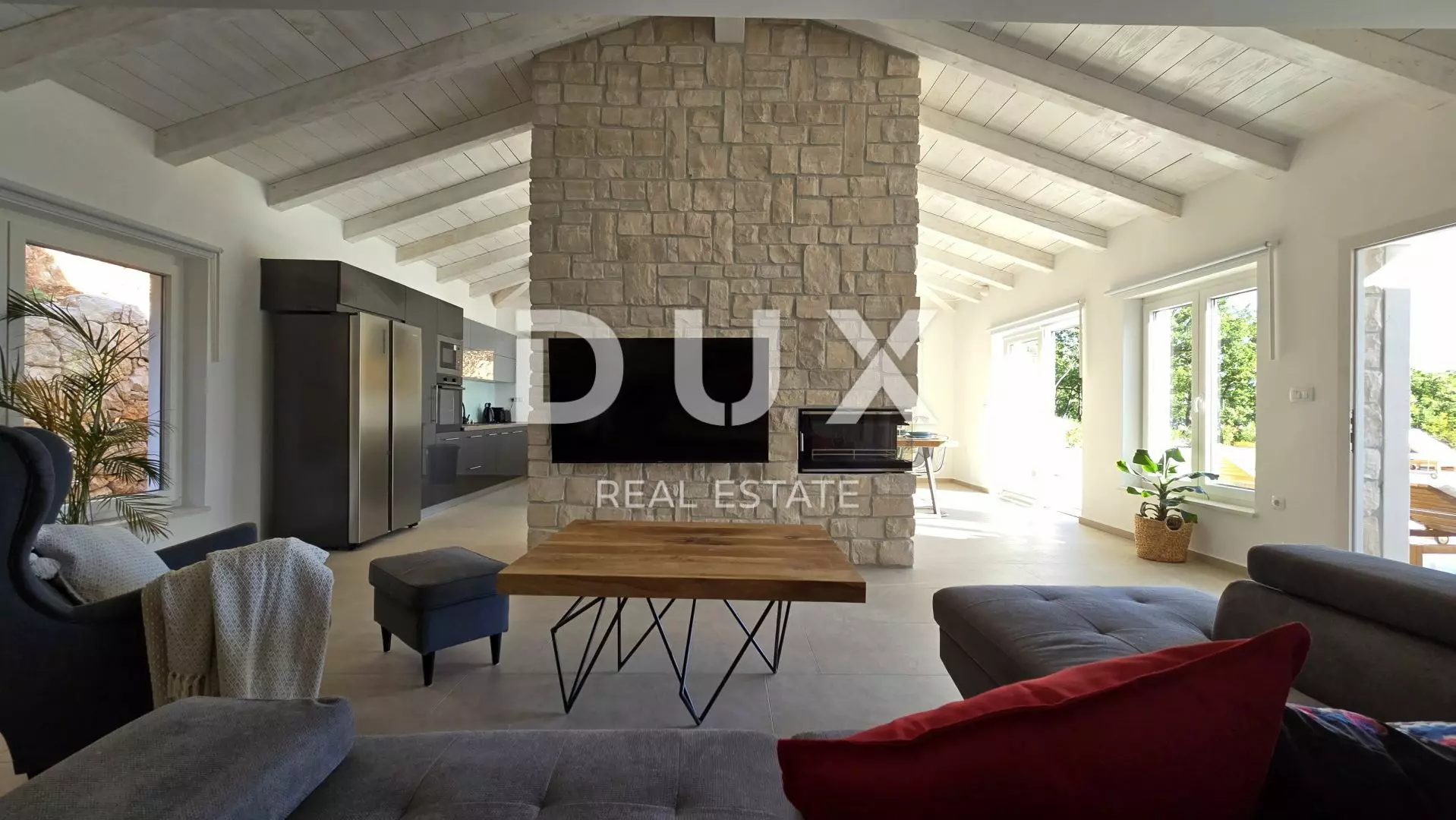 4-bedroom Villa In Jadranovo, Croatia (200 M²)