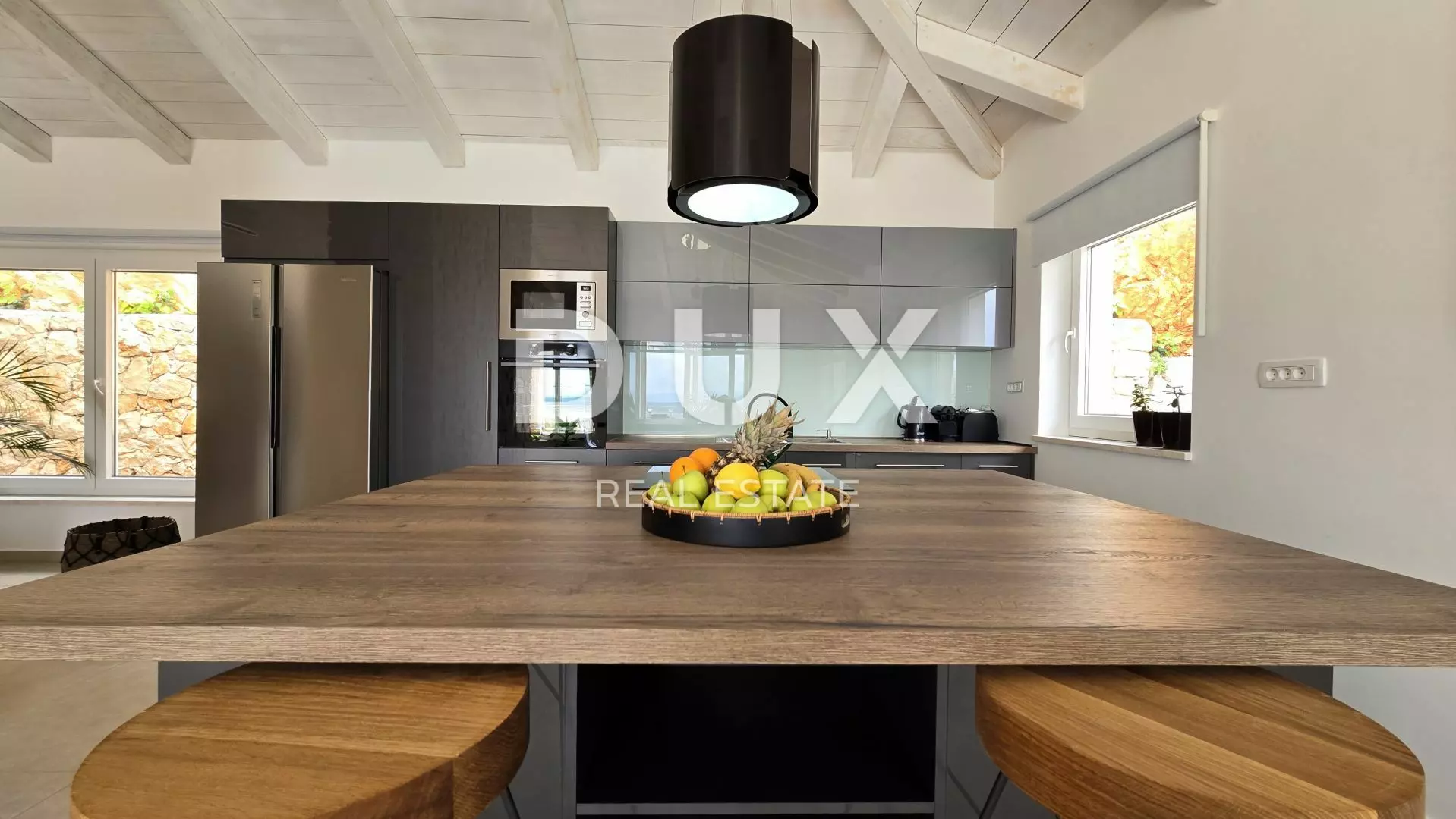 4-bedroom Villa In Jadranovo, Croatia (200 M²)