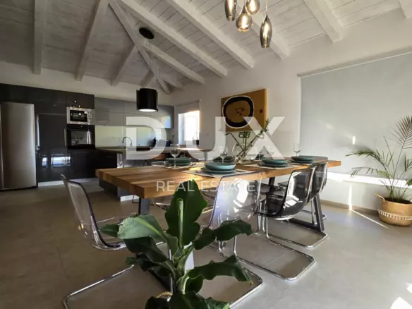 4-bedroom Villa In Jadranovo, Croatia (200 M²)