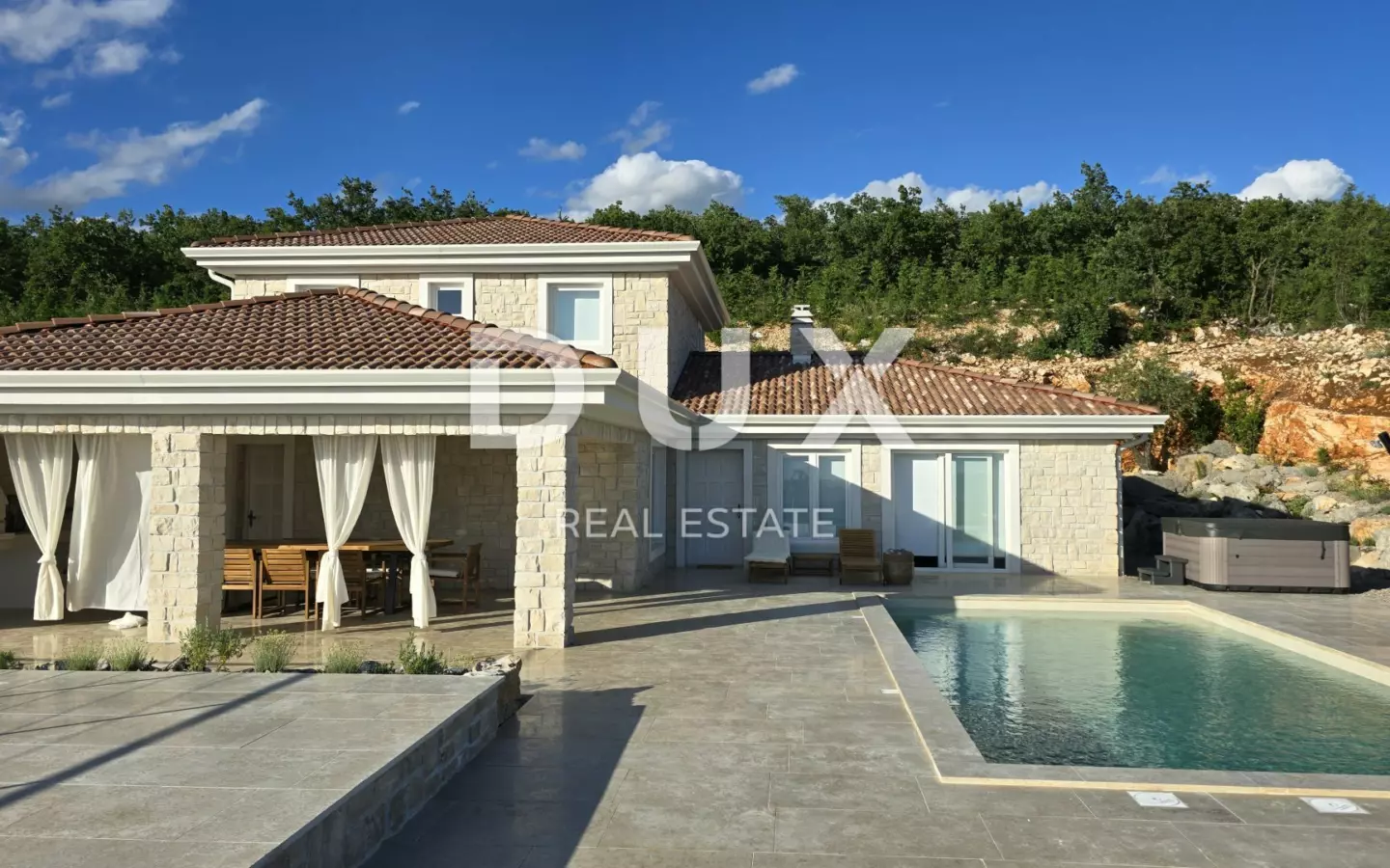 4-bedroom Villa In Jadranovo, Croatia (200 M²)