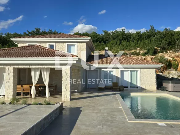 4-bedroom Villa In Jadranovo, Croatia (200 M²)
