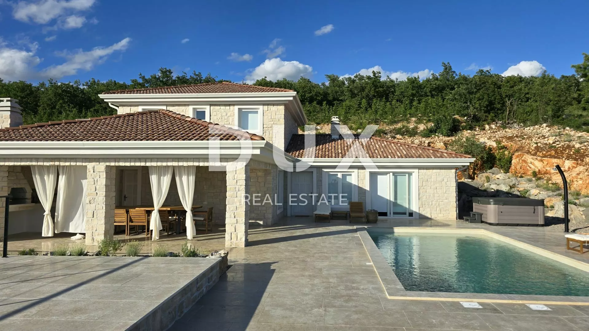 4-bedroom Villa In Jadranovo, Croatia (200 M²)