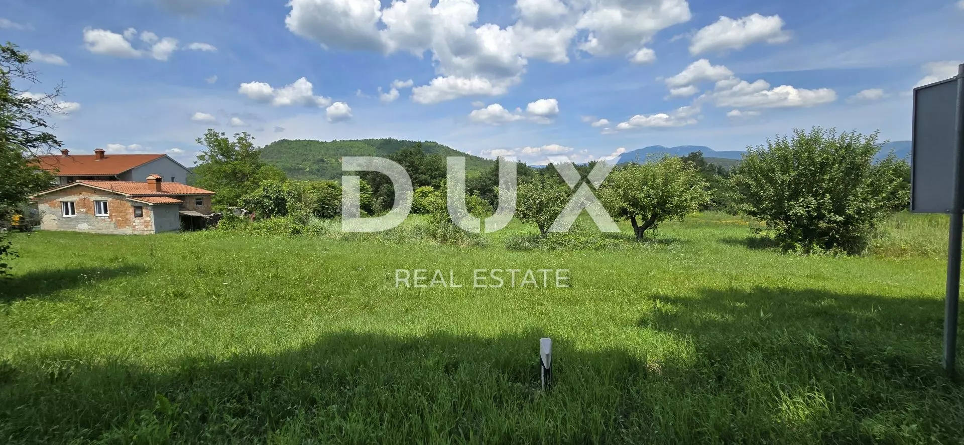 Land In Pićan, Croatia (766 M²)