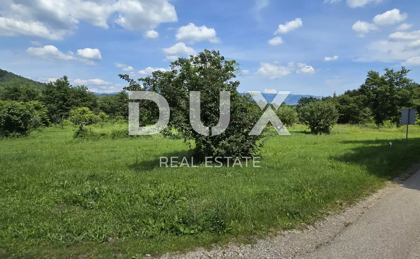 Land In Pićan, Croatia (766 M²)