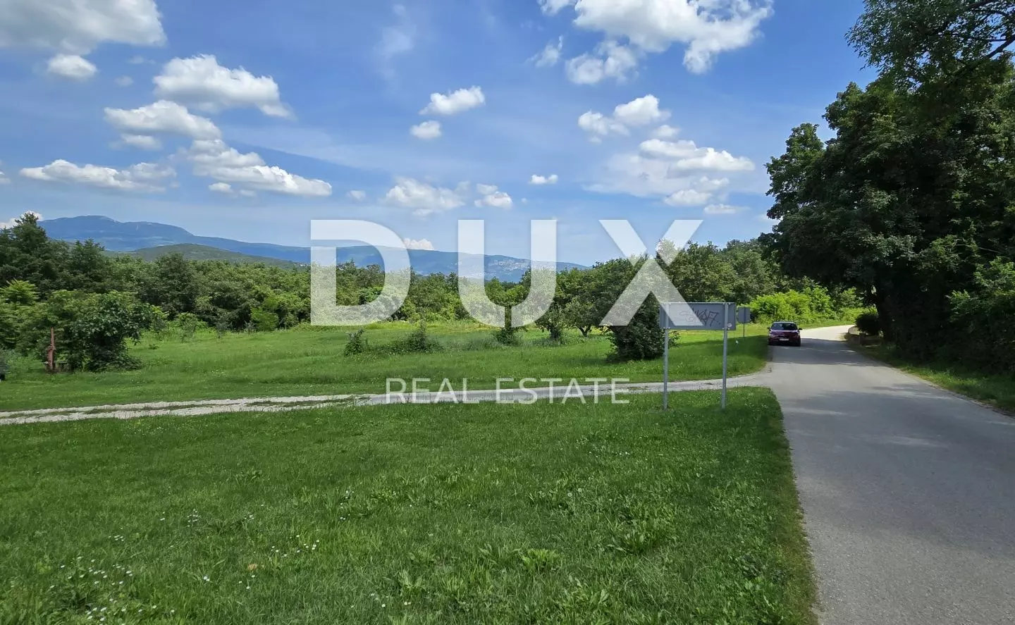 Land In Pićan, Croatia (766 M²)