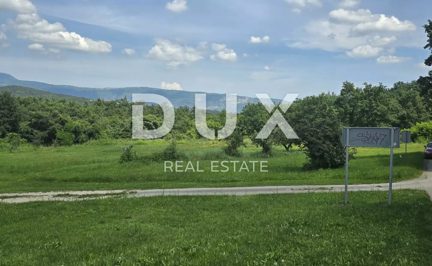 Land In Pićan, Croatia (766 M²)