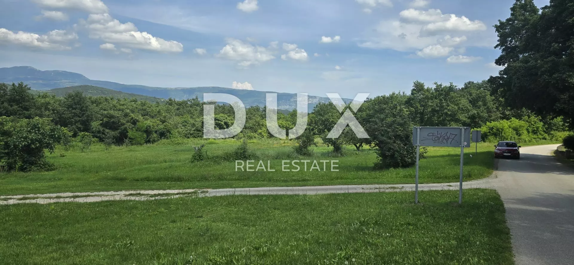 Land In Pićan, Croatia (766 M²)