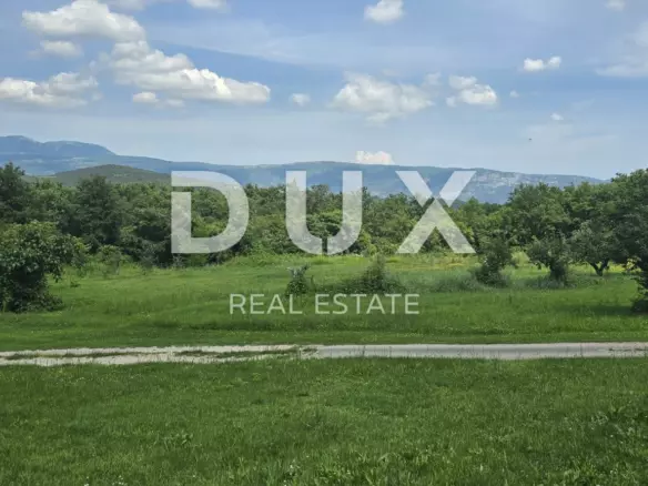 Land In Pićan, Croatia (766 M²)
