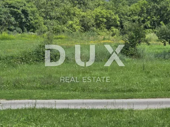 Land In Pićan, Croatia (766 M²)