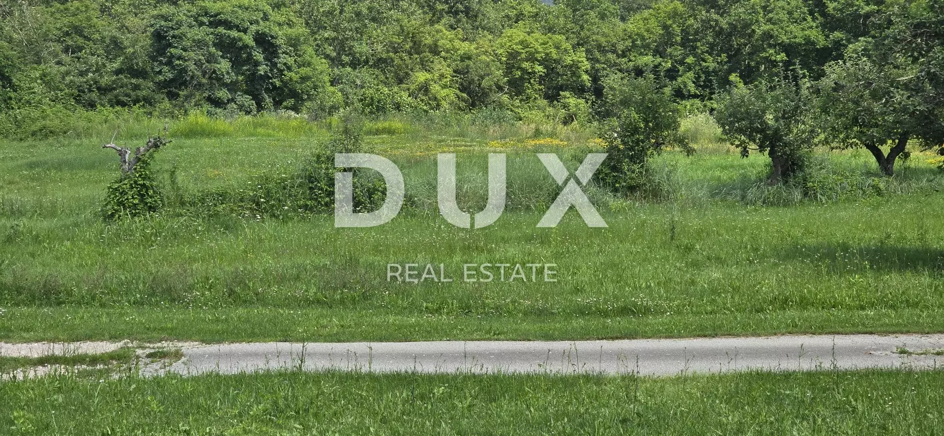 Land In Pićan, Croatia (766 M²)