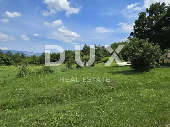 Land In Pićan, Croatia (766 M²)