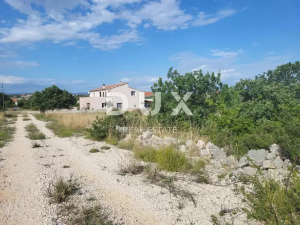 Land In Polača, Croatia (619 M²)