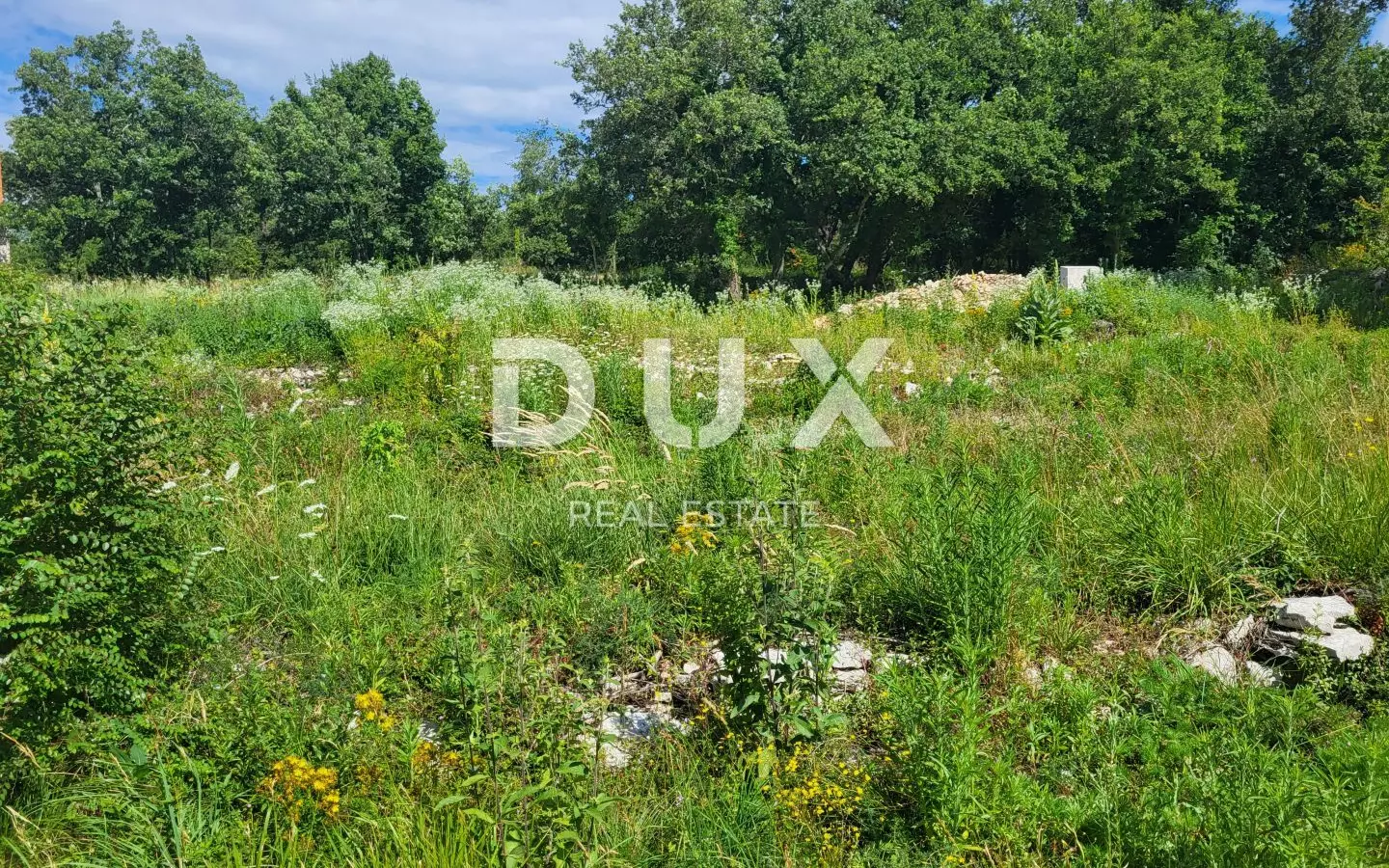 Land In Grožnjan, Croatia (678 M²)