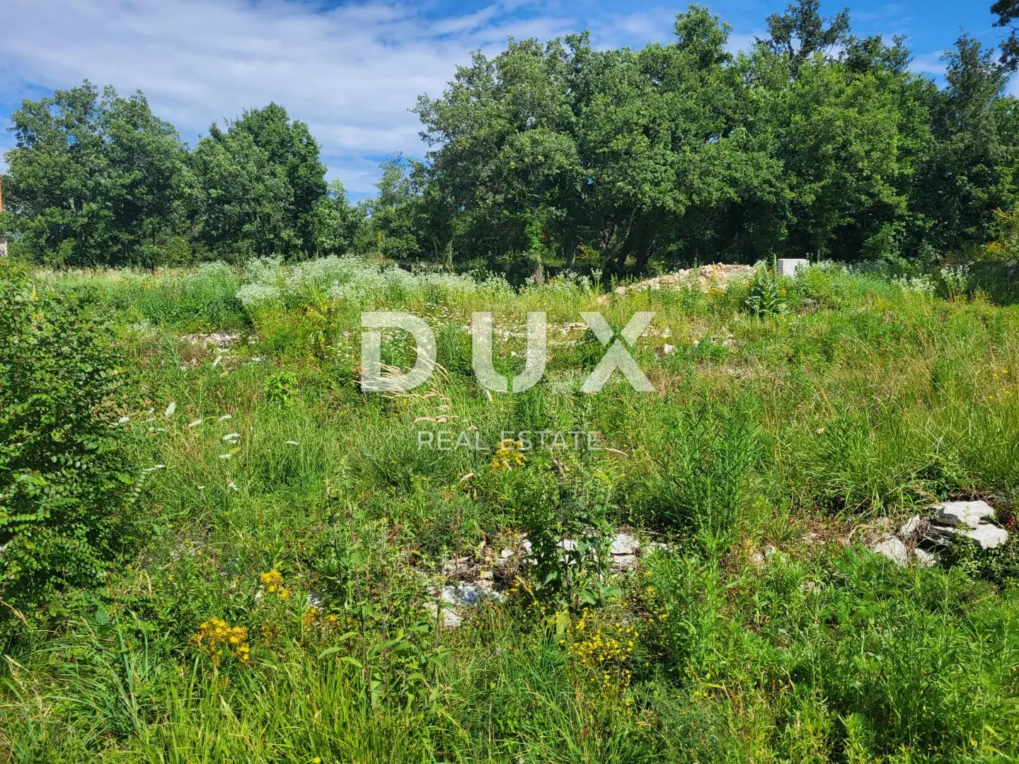 Land In Grožnjan, Croatia (678 M²)