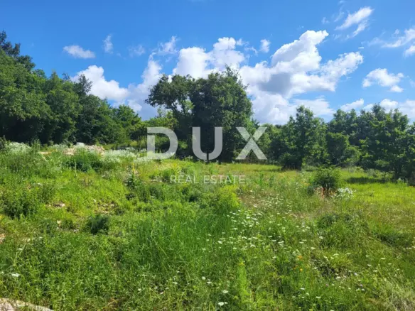 Land In Grožnjan, Croatia (678 M²)