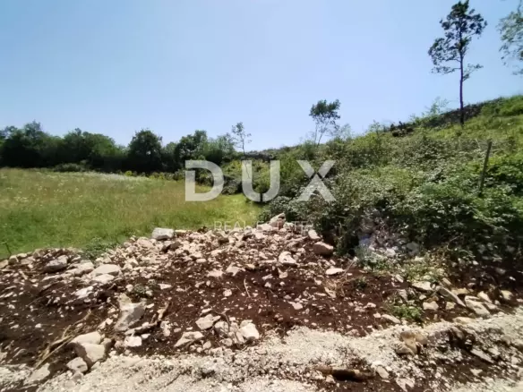 Land In Plomin, Croatia (547 M²)