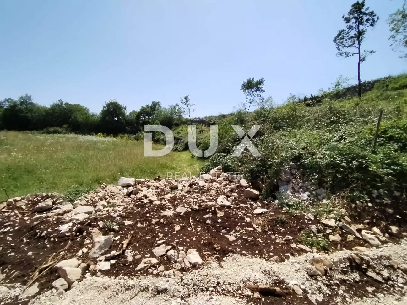 Land In Plomin, Croatia (547 M²)