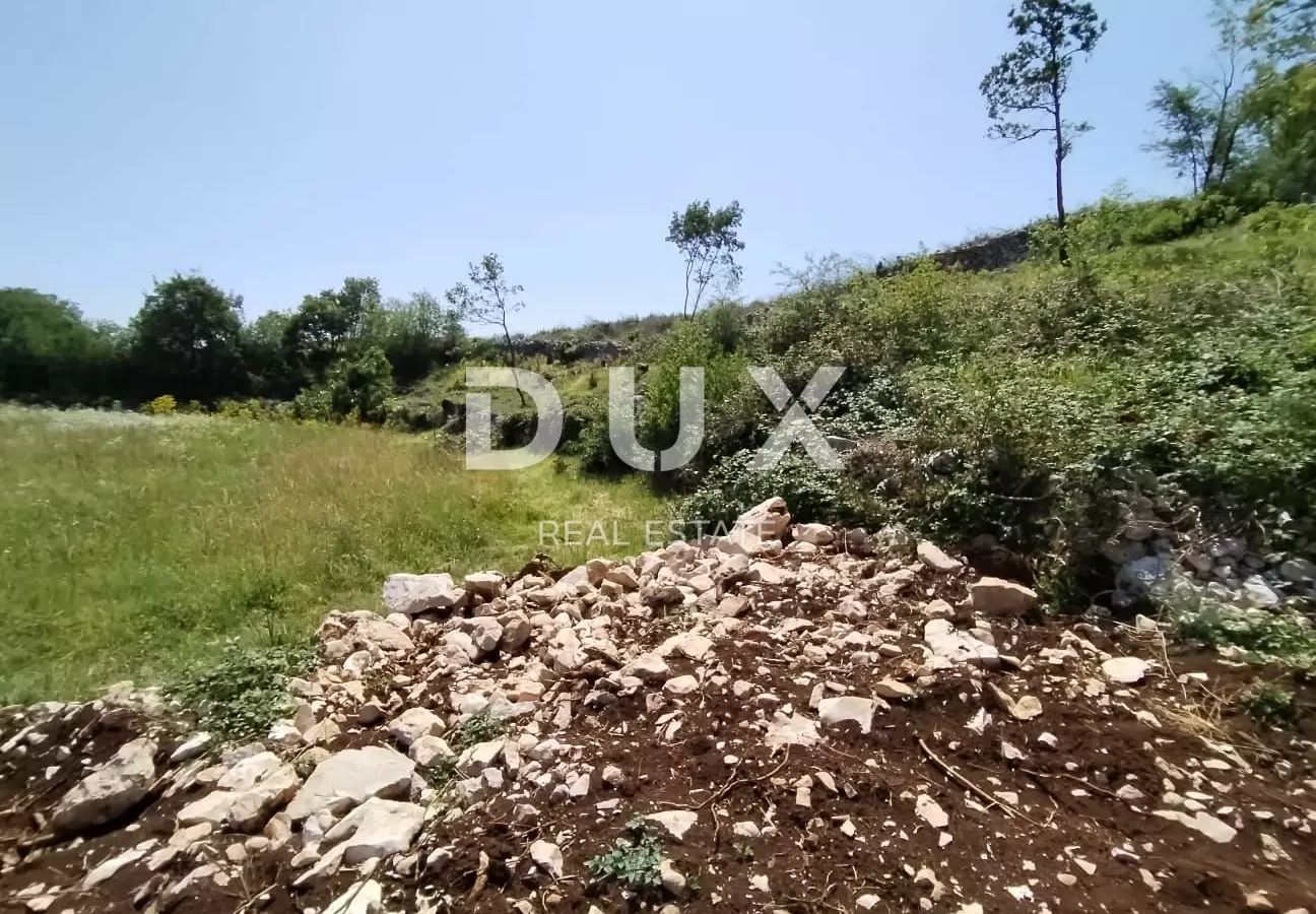 Land In Plomin, Croatia (547 M²)