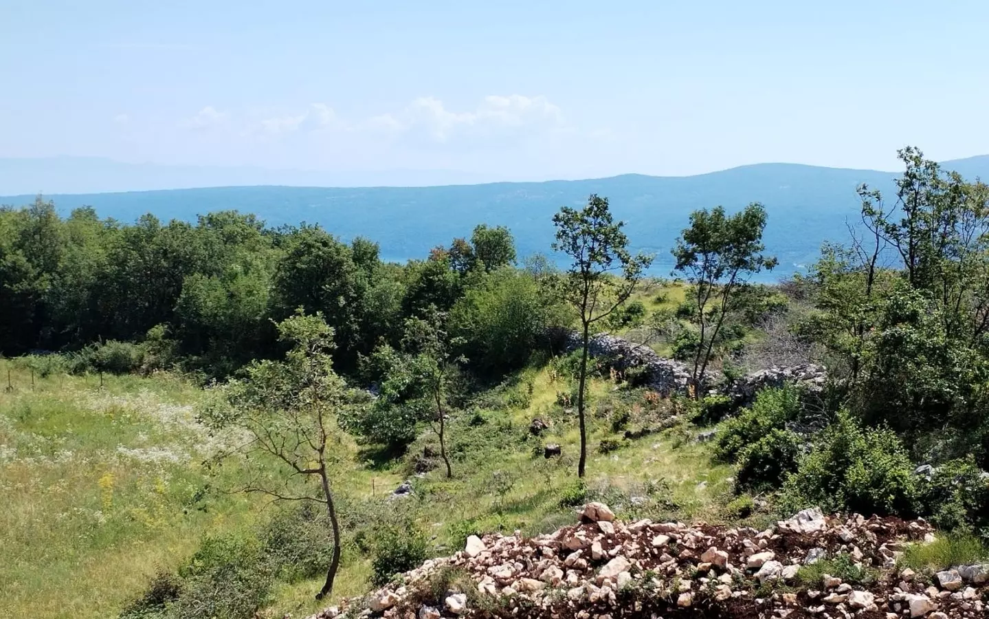 Land In Plomin, Croatia (674 M²)