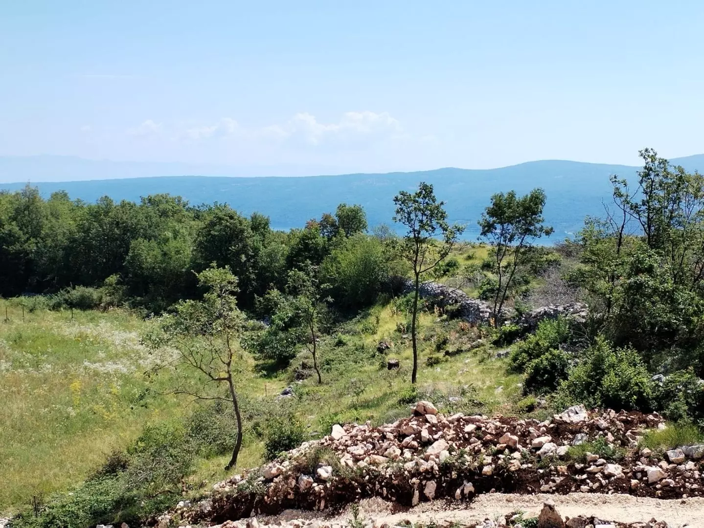 Land In Plomin, Croatia (674 M²)