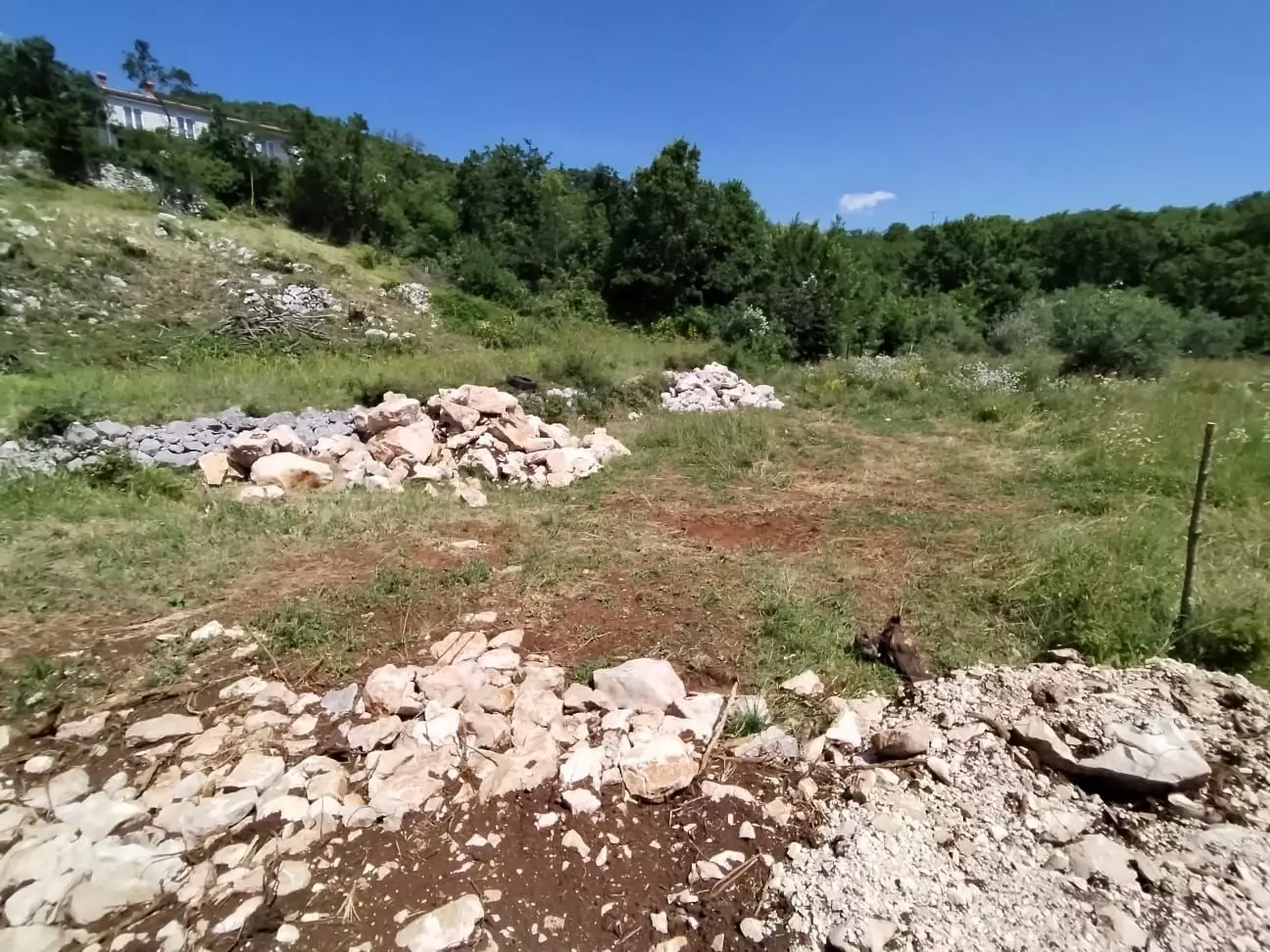 Land In Plomin, Croatia (674 M²)