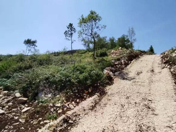Land In Plomin, Croatia (674 M²)