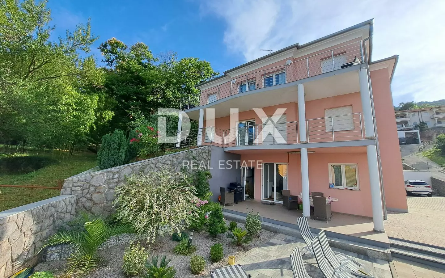 5-bedroom Detached House In Oprić, Croatia (300 M²)