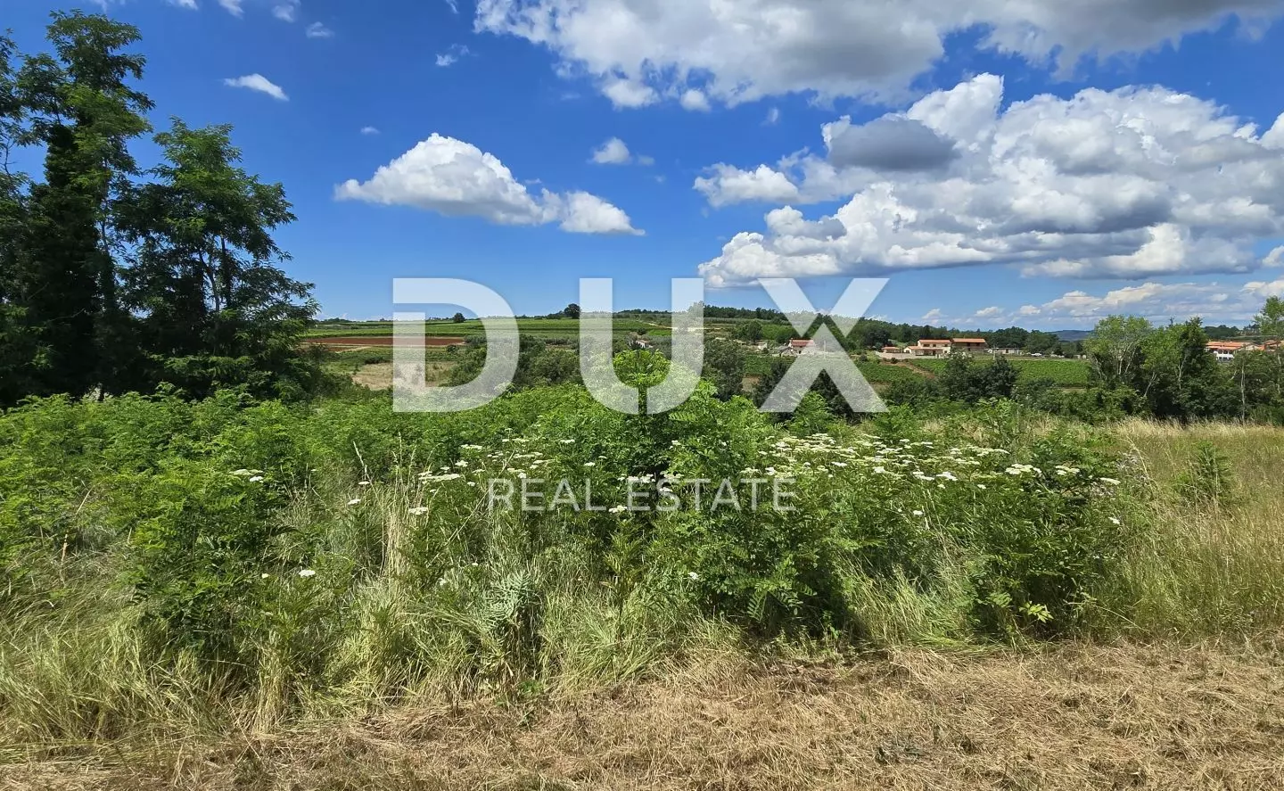 Land In Vižinada, Croatia (1.485 M²)