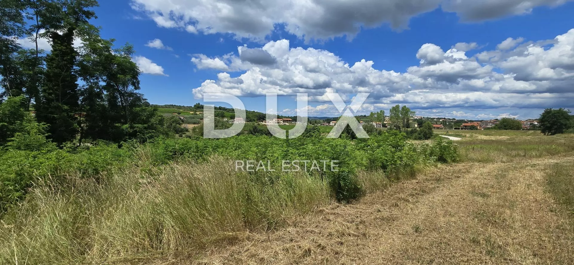 Land In Vižinada, Croatia (735 M²)