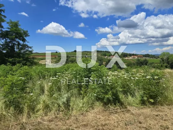 Land In Vižinada, Croatia (735 M²)