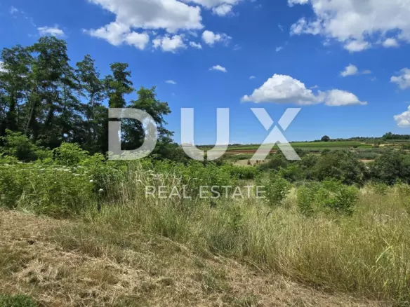 Land In Vižinada, Croatia (735 M²)
