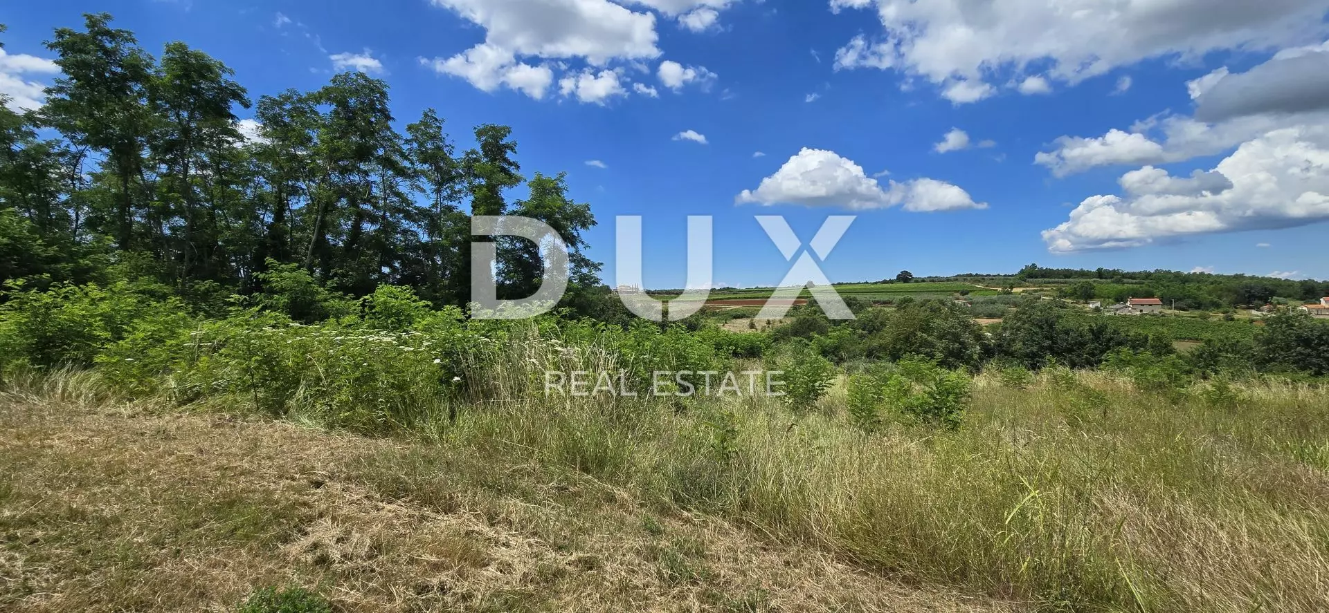 Land In Vižinada, Croatia (735 M²)