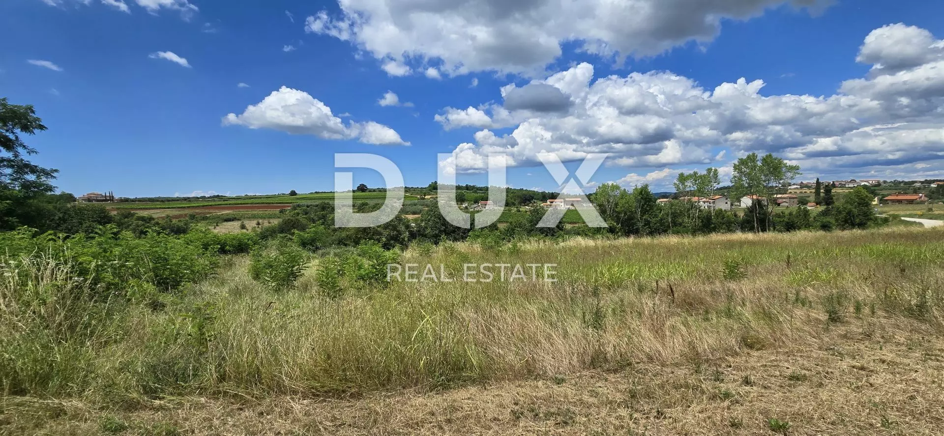 Land In Vižinada, Croatia (735 M²)