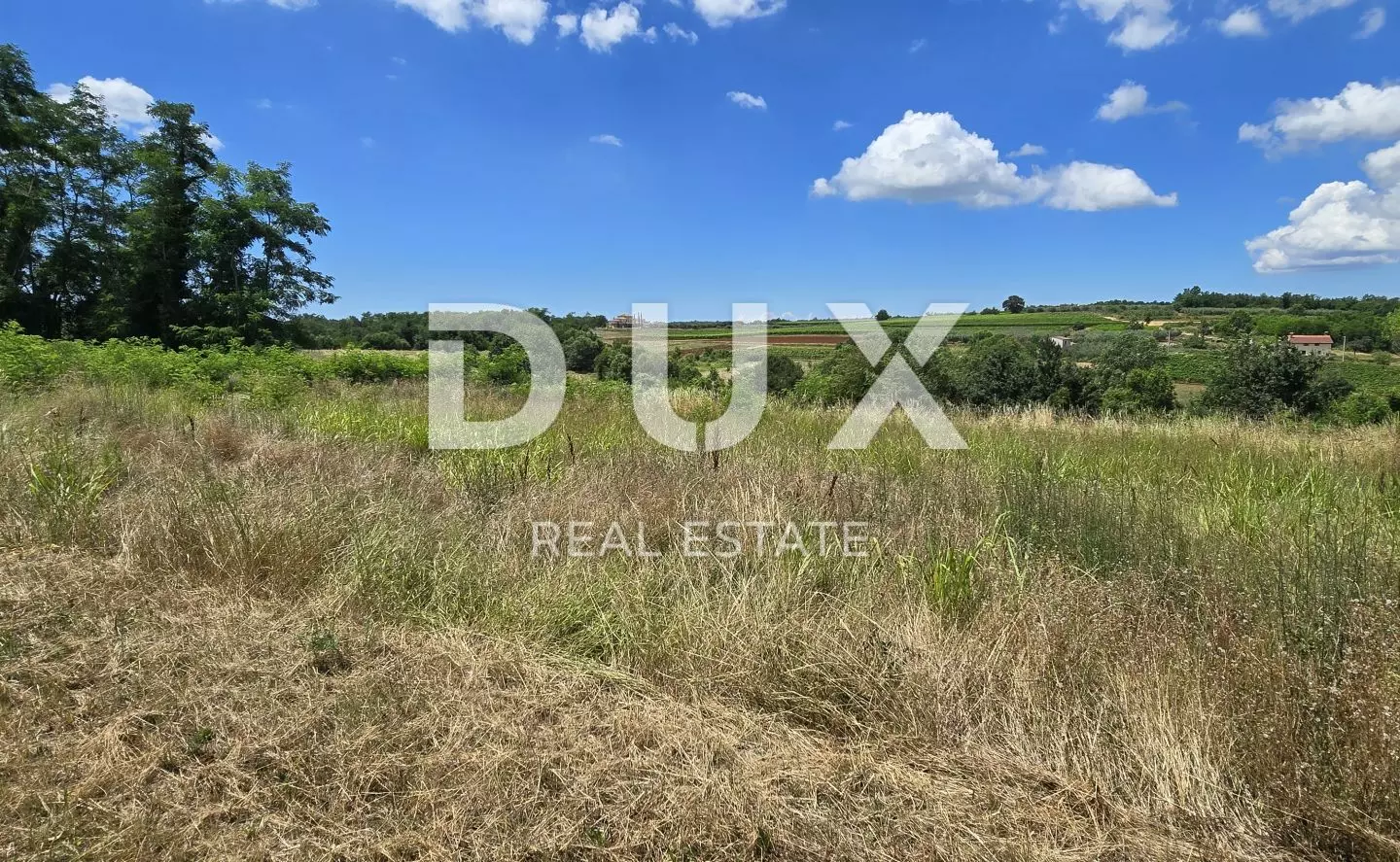 Land In Vižinada, Croatia (735 M²)
