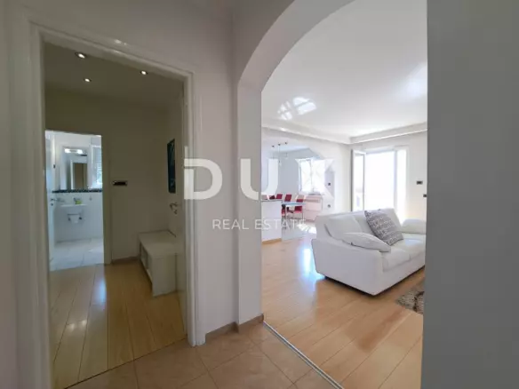 4-bedroom Apartment In Ičići, Croatia (173 M²)