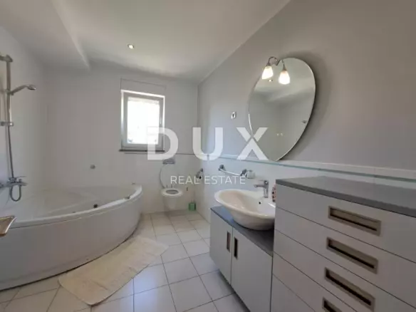 4-bedroom Apartment In Ičići, Croatia (173 M²)