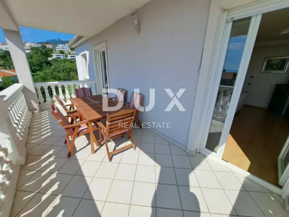 4-bedroom Apartment In Ičići, Croatia (173 M²)