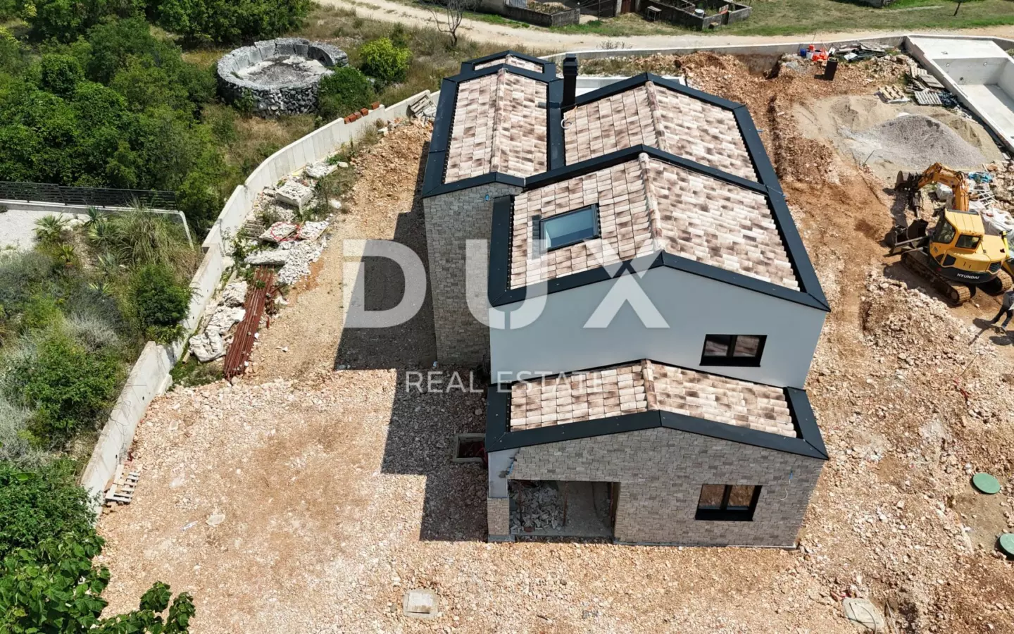 4-bedroom Villa In Garica, Croatia (227 M²)