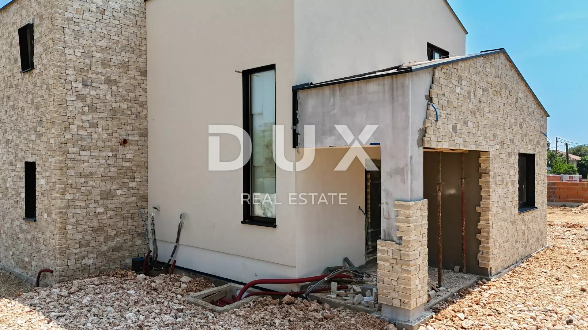 4-bedroom Villa In Garica, Croatia (227 M²)