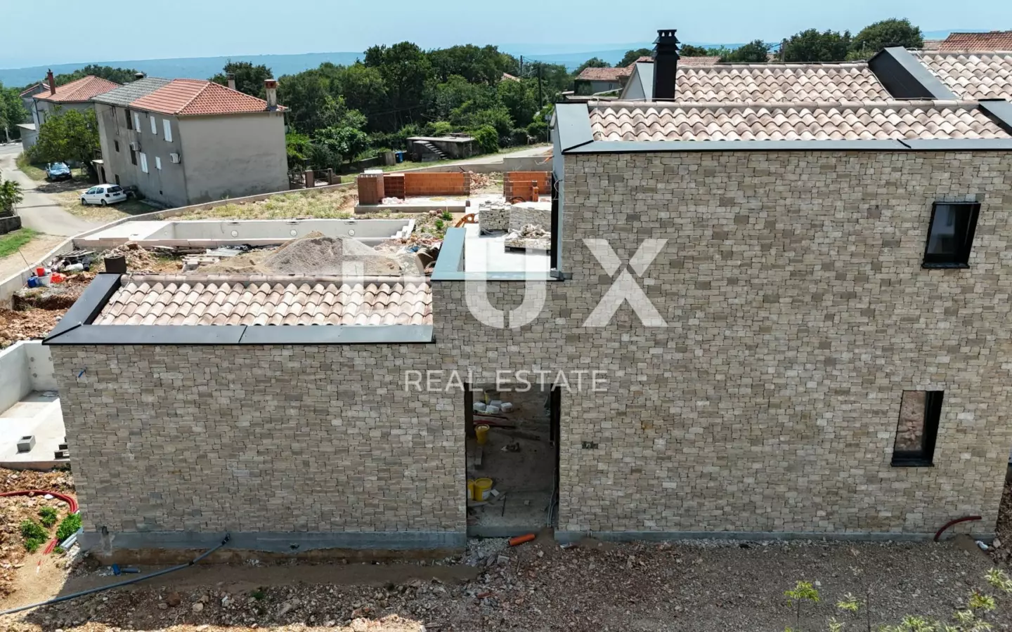 4-bedroom Villa In Garica, Croatia (227 M²)
