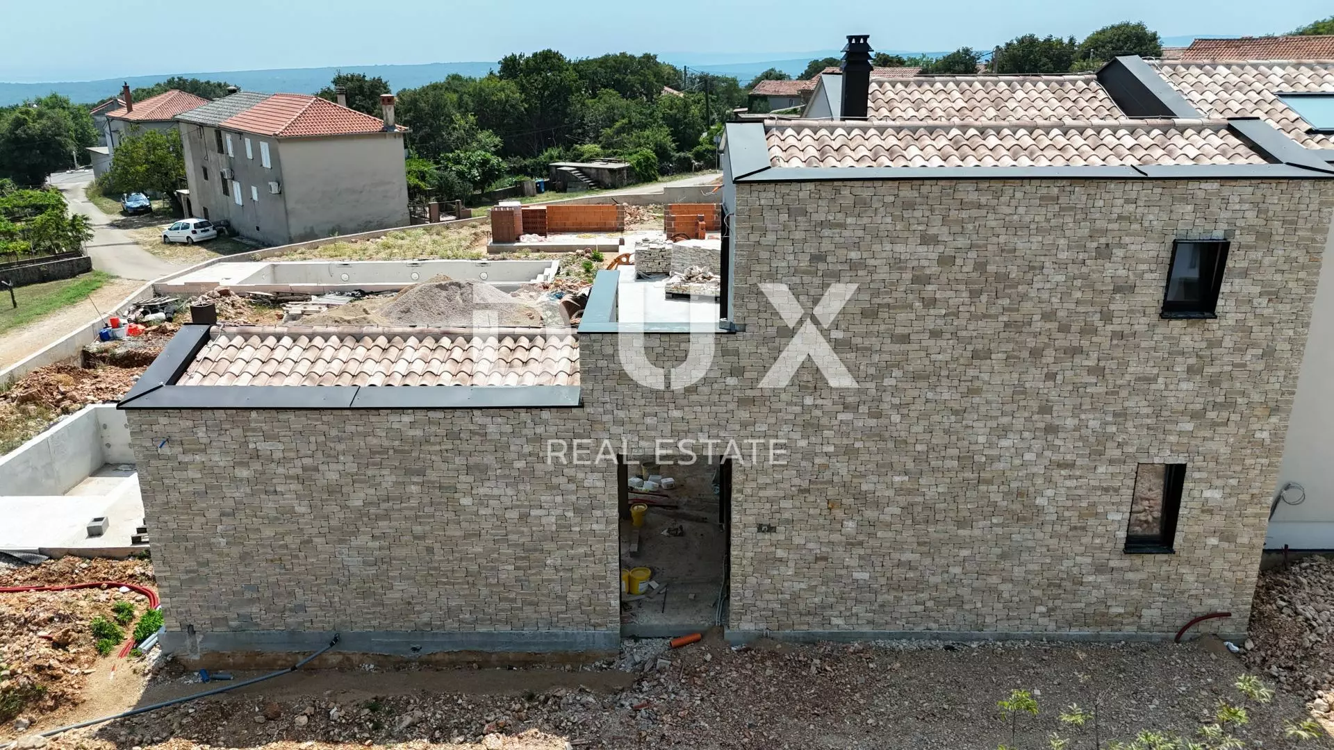 4-bedroom Villa In Garica, Croatia (227 M²)