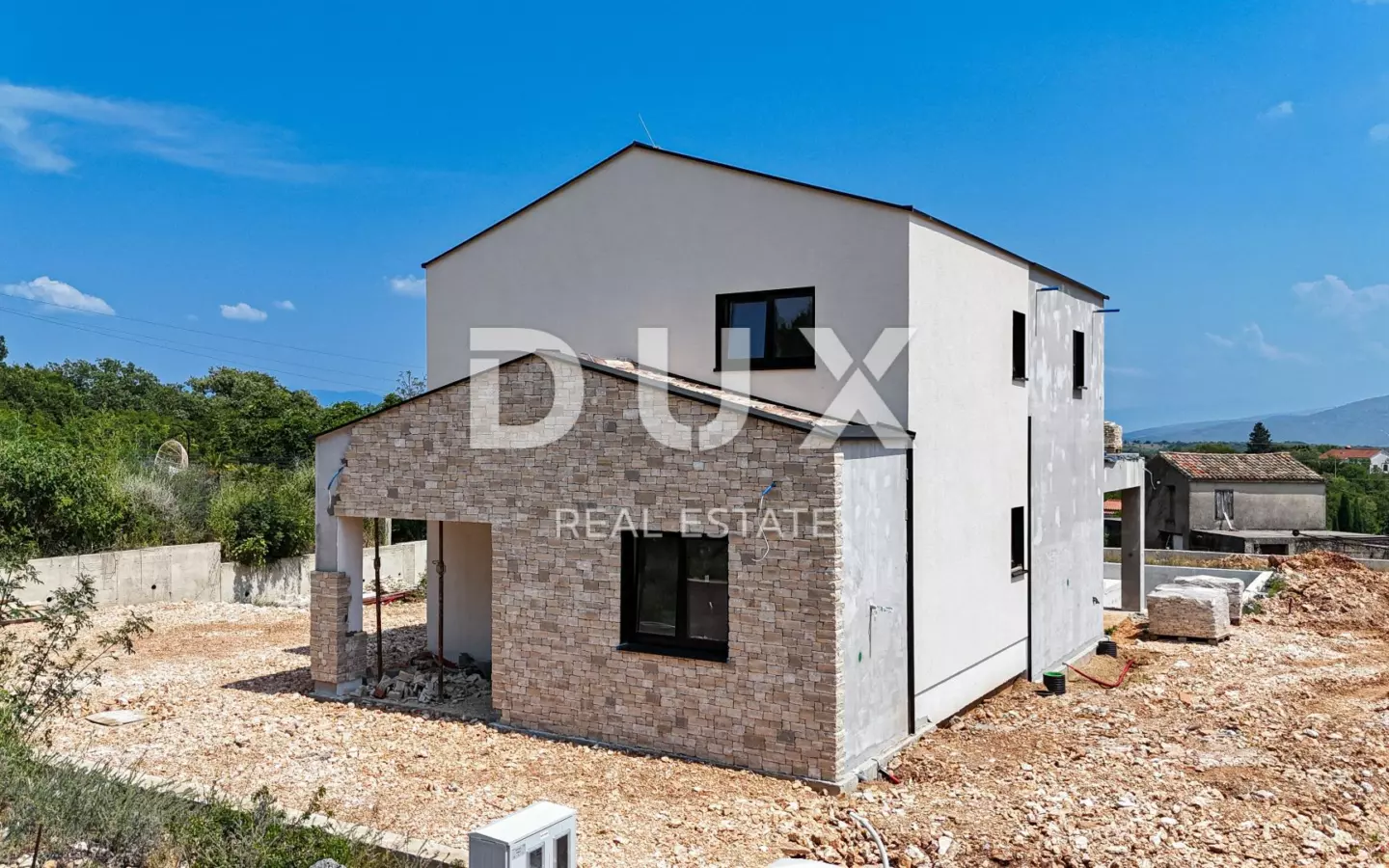 4-bedroom Villa In Garica, Croatia (227 M²)