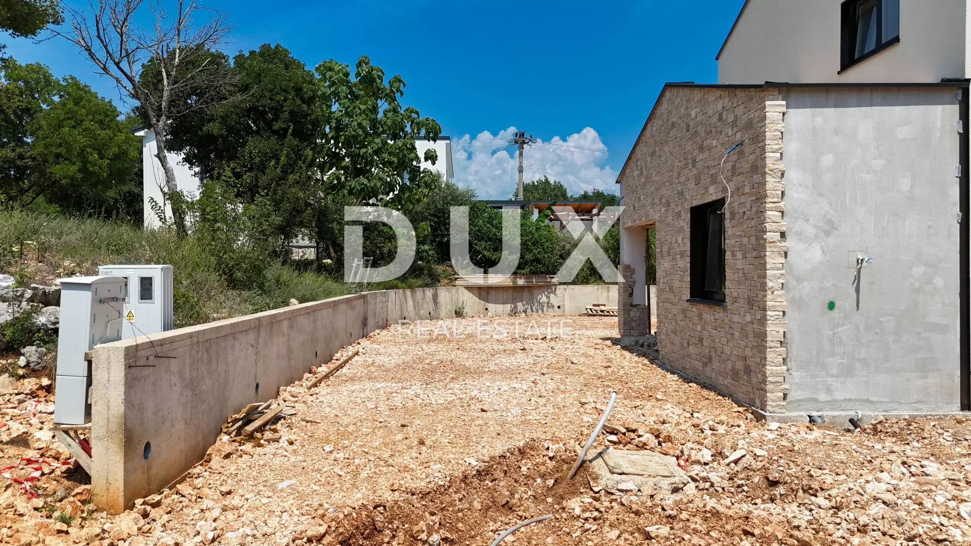 4-bedroom Villa In Garica, Croatia (227 M²)