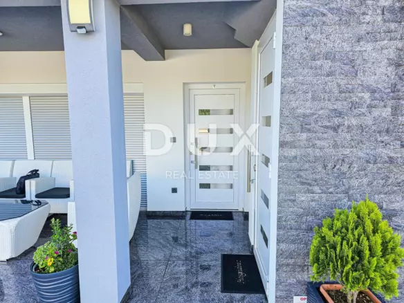 4-bedroom Villa In Krk, Croatia (270 M²)