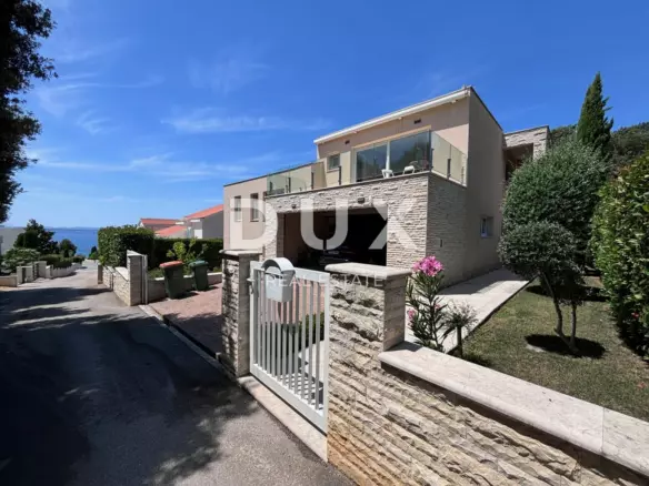 4-bedroom Villa In Kožino, Croatia (259,23 M²)