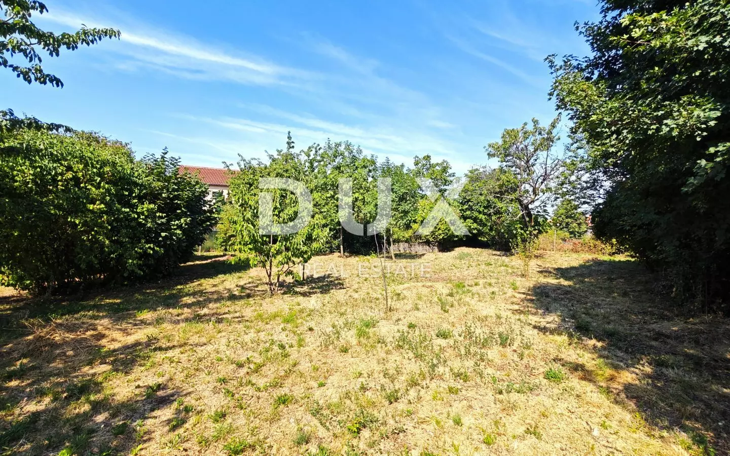 Land In Marinići, Croatia (1.650 M²)