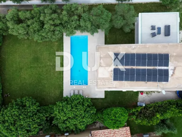 4-bedroom Villa In Peroj, Croatia (282,89 M²)
