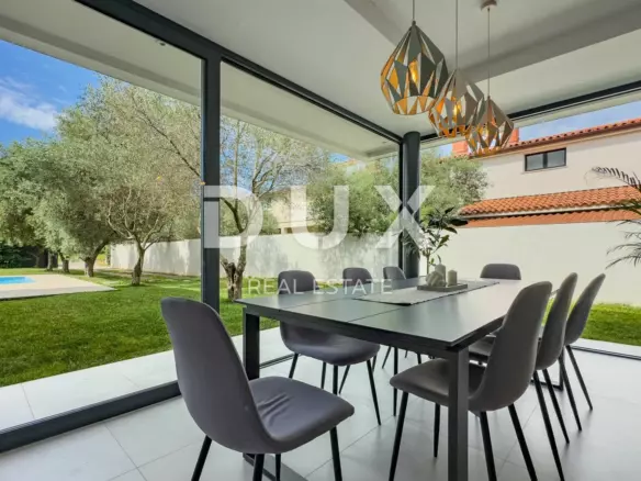 4-bedroom Villa In Peroj, Croatia (282,89 M²)